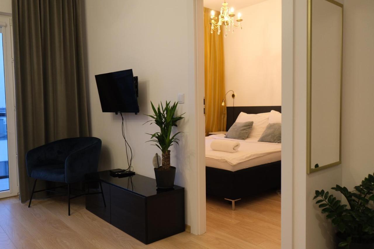 Apartament 9, Z Oddzielna Sypialnia! Varsóvia Exterior foto