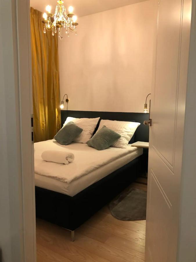 Apartament 9, Z Oddzielna Sypialnia! Varsóvia Exterior foto