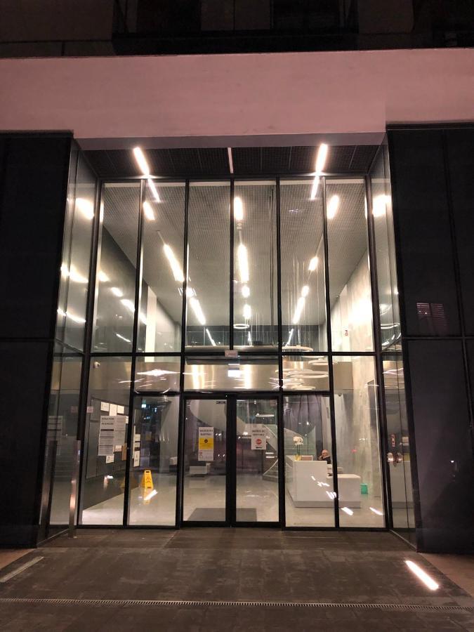 Apartament 9, Z Oddzielna Sypialnia! Varsóvia Exterior foto