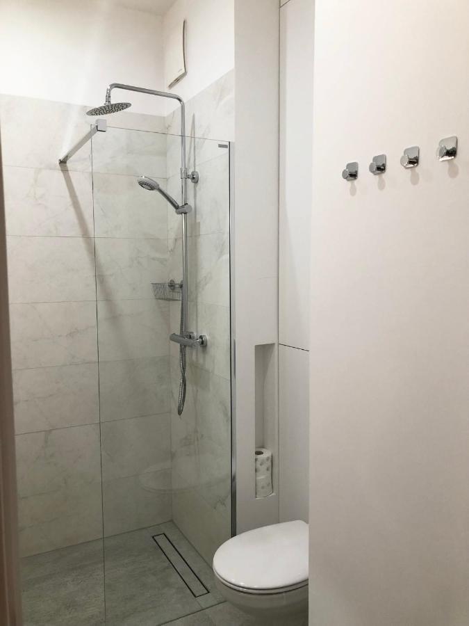 Apartament 9, Z Oddzielna Sypialnia! Varsóvia Exterior foto